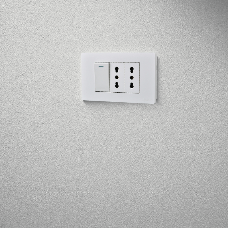 Interruptor Puenteado Armado 9/12 16A + 2 Tomacorrientes 16A Blanco SEC