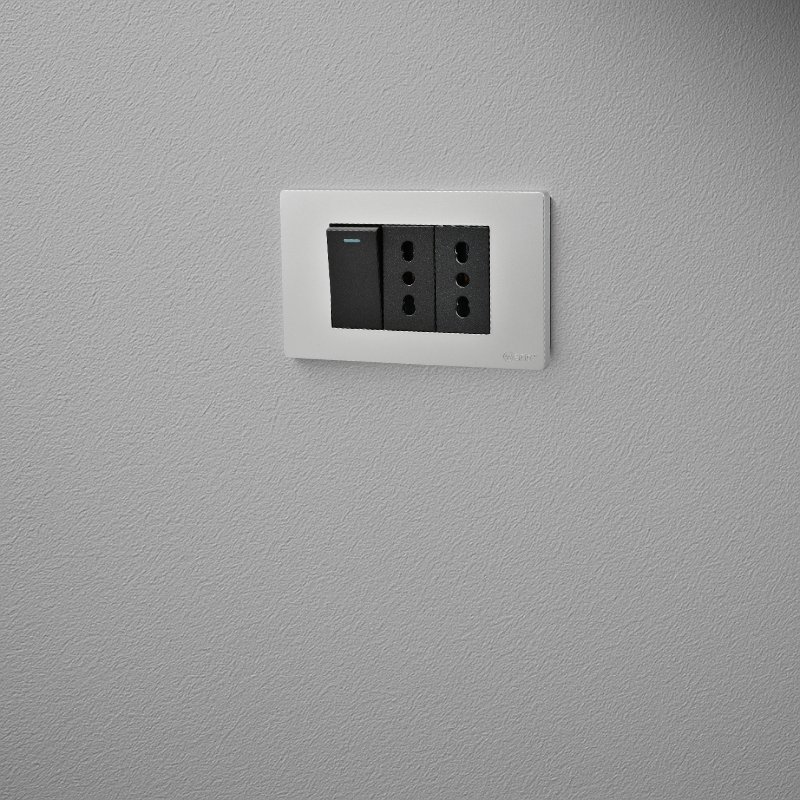 Interruptor Puenteado Armado 9/12 16A + 2 Tomacorrientes 16A Plateado/Negro SEC