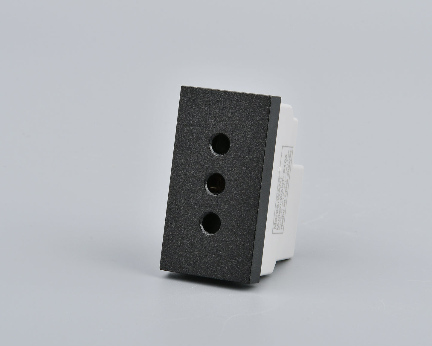Modulo Tomacorriente Met 10A 250v Plateado/Negro