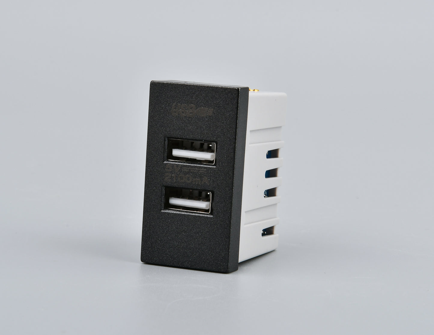 Modulo Doble Usb Met 250v Plateado/Negro
