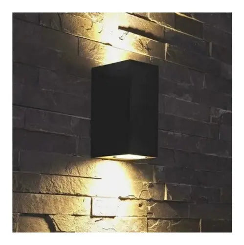 Aplique Doble Cuadrado Porta GU10 IP54 Modelo Kapelle