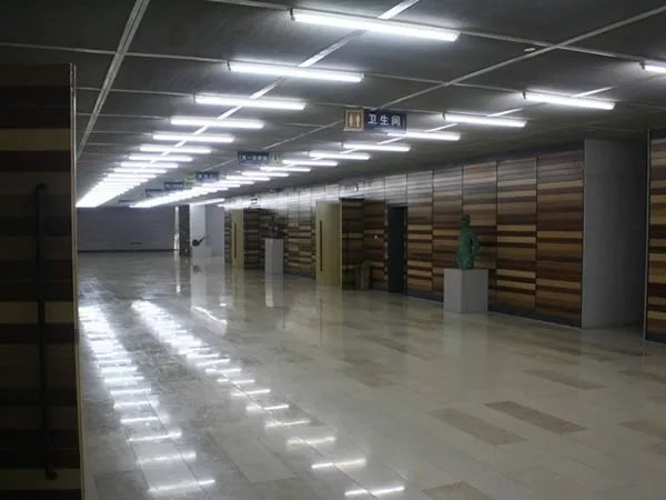Tubo Equipo Empavonado Regleta Plana Con Base 54w 120cms