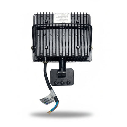 Foco Proyector De Area Led Con Sensor 30w Sec Exterior