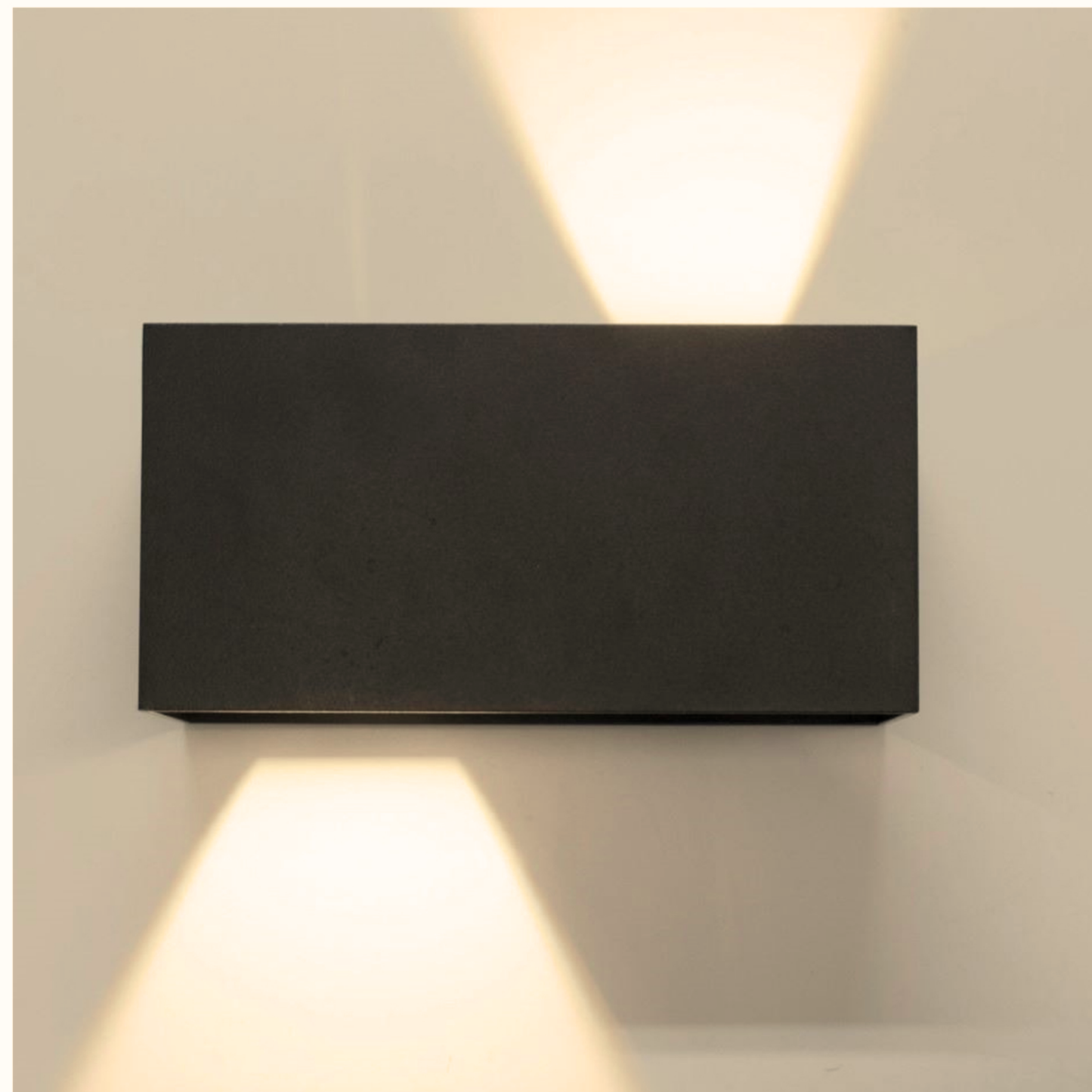 Aplique Led Cuadrado Negro Luz Dirigible 2X6W IP54 Luz Calida 3000K