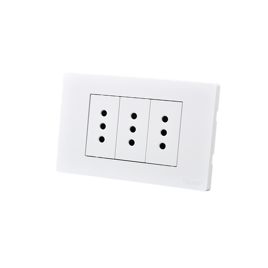Tomacorriente Triple Puenteado Armado 10A Blanco SEC