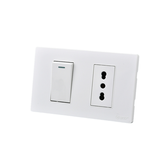 Interruptor Puenteado Armado 9/12 16A + Tomacorriente 16A Blanco SEC