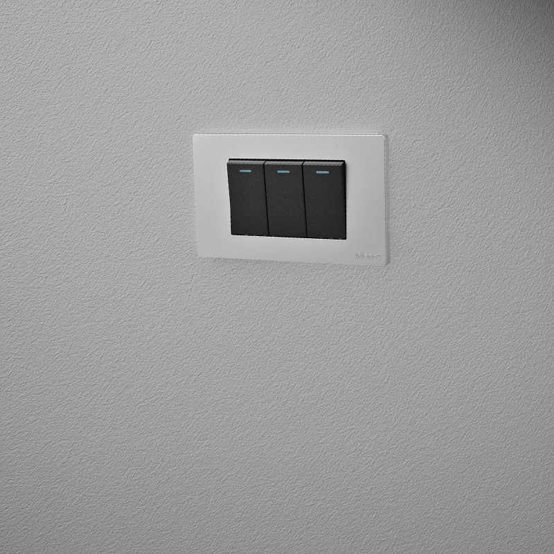 Interruptor Triple Armado 9/12 16A Plateado/Negro SEC