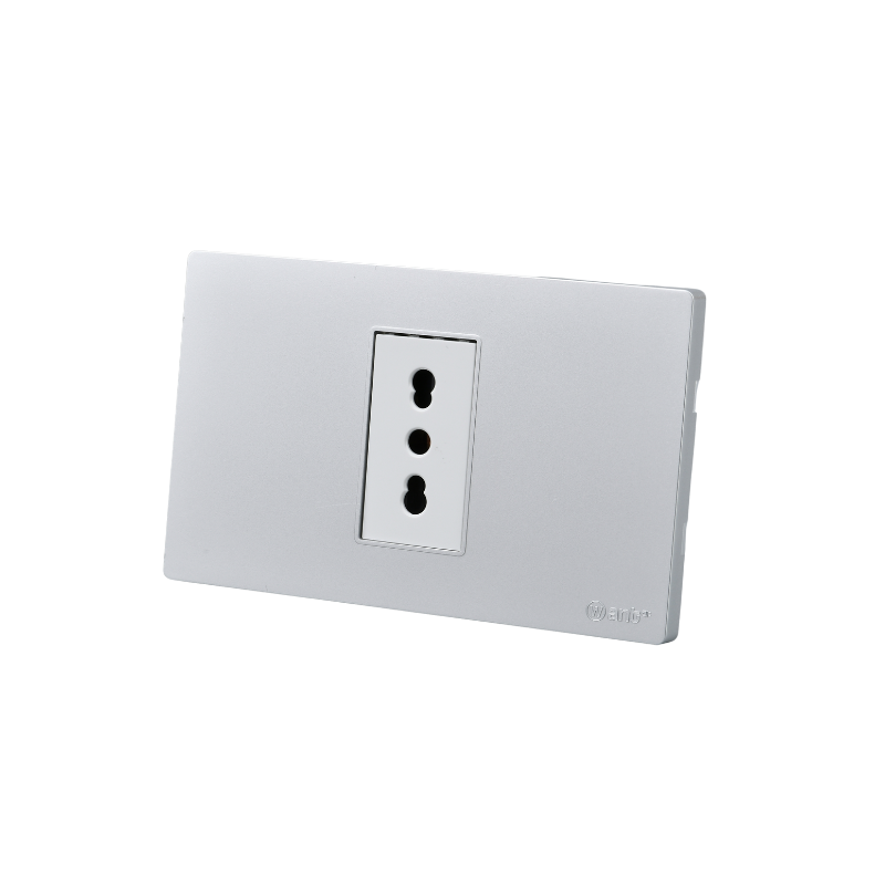 Tomacorriente Simple Puenteado Armado 16A Plateado SEC