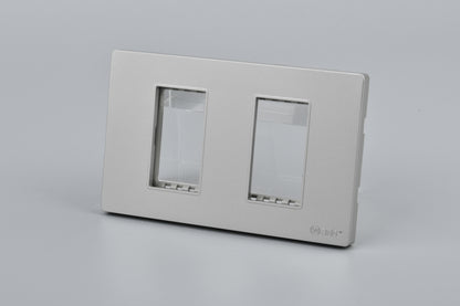 Placa Doble Metal Con Soporte Plateado/Negro