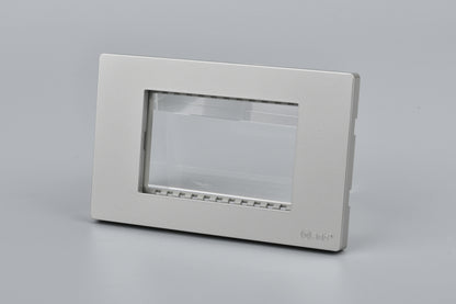Placa Triple Metal Con Soporte Plateado/Negro