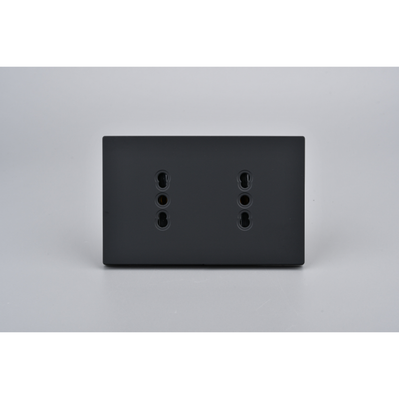 Tomacorriente Doble Puenteado 10/16A Negro Plano SEC