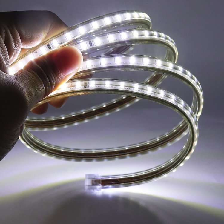 Cinta Led Impermeable 5 Metros con Conector Al 220v