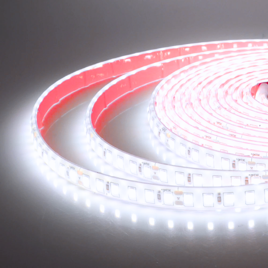 Cinta Led Impermeable Luz Fría con adhesivo 5 Metros + Conector Al 220v